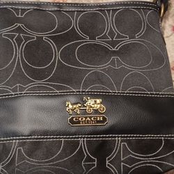 New Beautiful High-end Purse $45  Would Make A Great Christmas Gift 