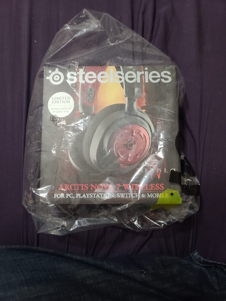 Steel series Arctic Nova 7 Wireless
