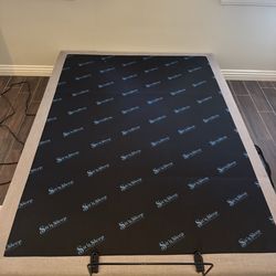 QUEEN ADJUSTABLE BED FRAME