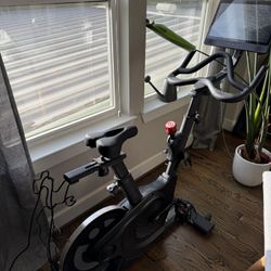 Echelon Exercise Bike