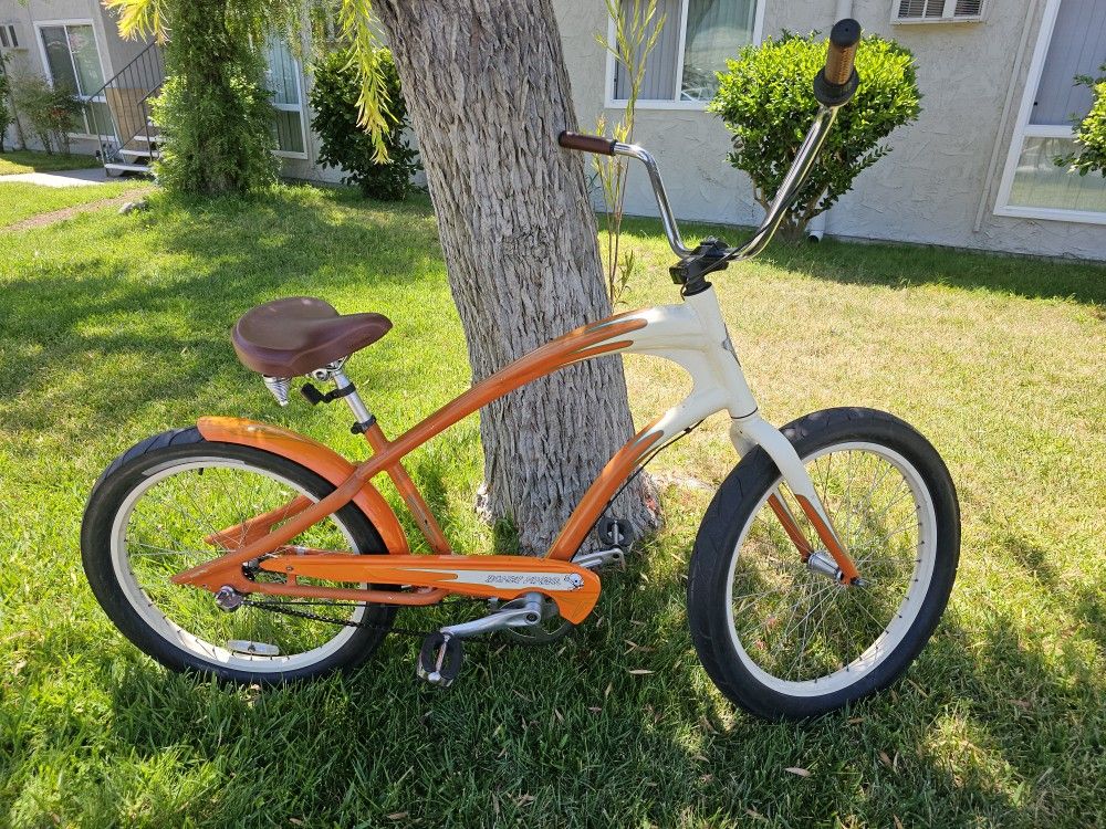 26 BONEY FINGER ELECTRA BIKE CRUISER RIDES LIKE NEW FAT ELECTRA 24 TIRES for Sale in Norwalk CA OfferUp