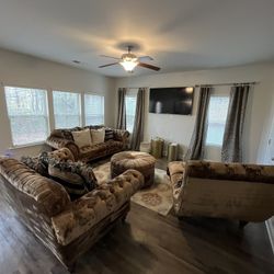 ✨ American Signature “Britney” Living Room Set – Excellent Condition! ✨