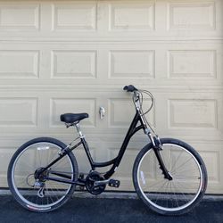 Medium SPECIALIZED Globe Carmel Aluminum Comfort Step-Thru Utility Woman’s Bike Bicycle ~5'6"-5'10"