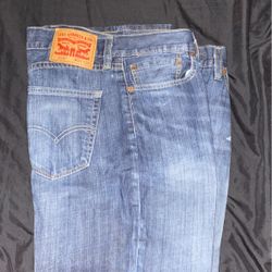 Levi 514 34 by 32