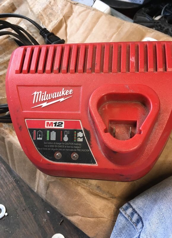 Milwaukee m12 charger