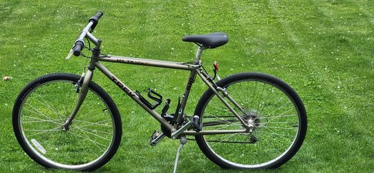 Trek mt track xc 830 sale