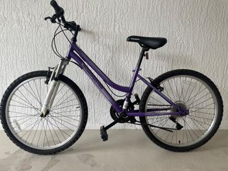 The Roadmaster Granite Peak 24" Mountain Bike