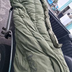 US Military Extreme Cold Weather Sleeping Bag.
