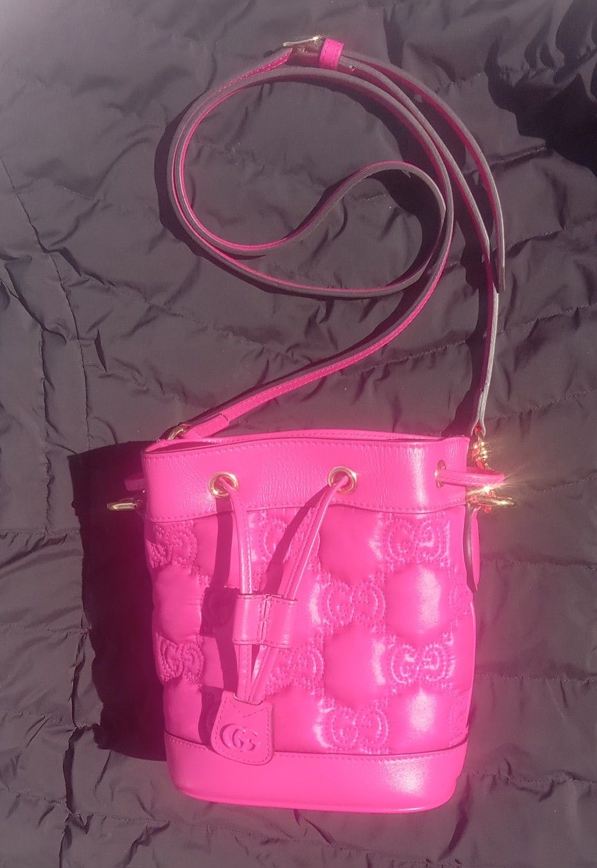 
Gucci Matelasse Bucket Bag In The Shade Lovely