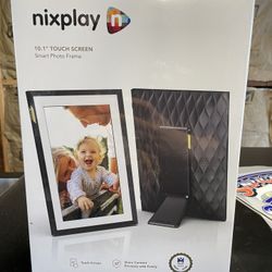 Nixplay 10.1 touch screen Smart Photo Frame