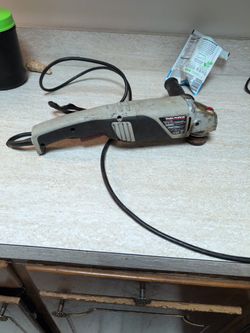 Taskforce 7 Amp Angle Grinder
