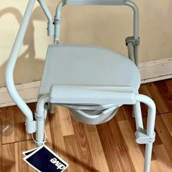 New W/Tags Commode 