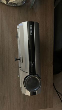 Toshiba TDP-S25 over projector