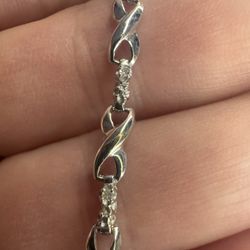 10k white gold , Diamonds bracelet, size 7,25