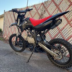 Apollo dirtbike 125 cc