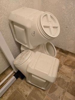 3 dog food containers
