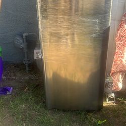 LG Mini Fridge Like New 