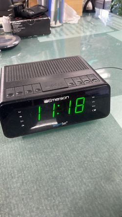 Am fm clock alarm radio $15