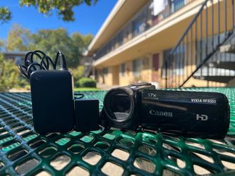 Cannon Vivian HF R500 Digital Camcorder