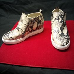 Time And True Women's Shoe