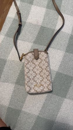 Kate spade phone purse