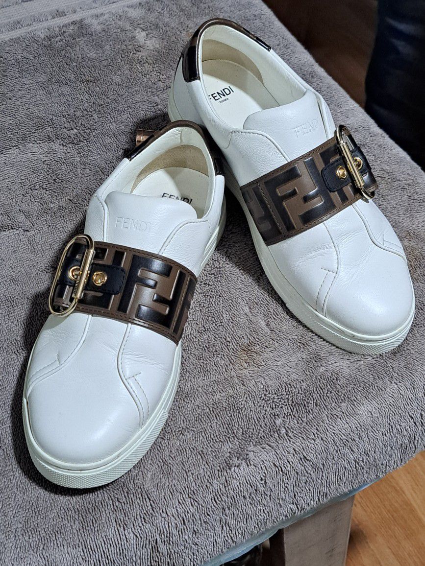 Fendi Signature Leather Tennis Shoes Size 5