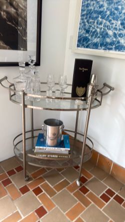 Bar and Beverage cart— sexy!!