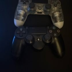 2 PS4 Controllers + Paddles
