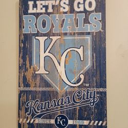 KC ROYALS AND KU JAYHAWKS HANGING AIGNS