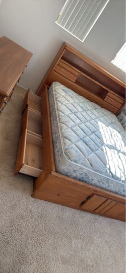 Oak Captain's Bed Frame with Storage Drawers