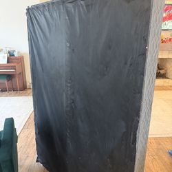 Full size box spring-mattress-protection cover & bed rsils on wheels