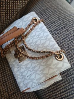Michael Kors Chain Shoulder Bag