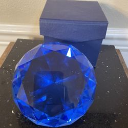 Blue Crystal Glass Diamond Paperweight 5” Diameter 
