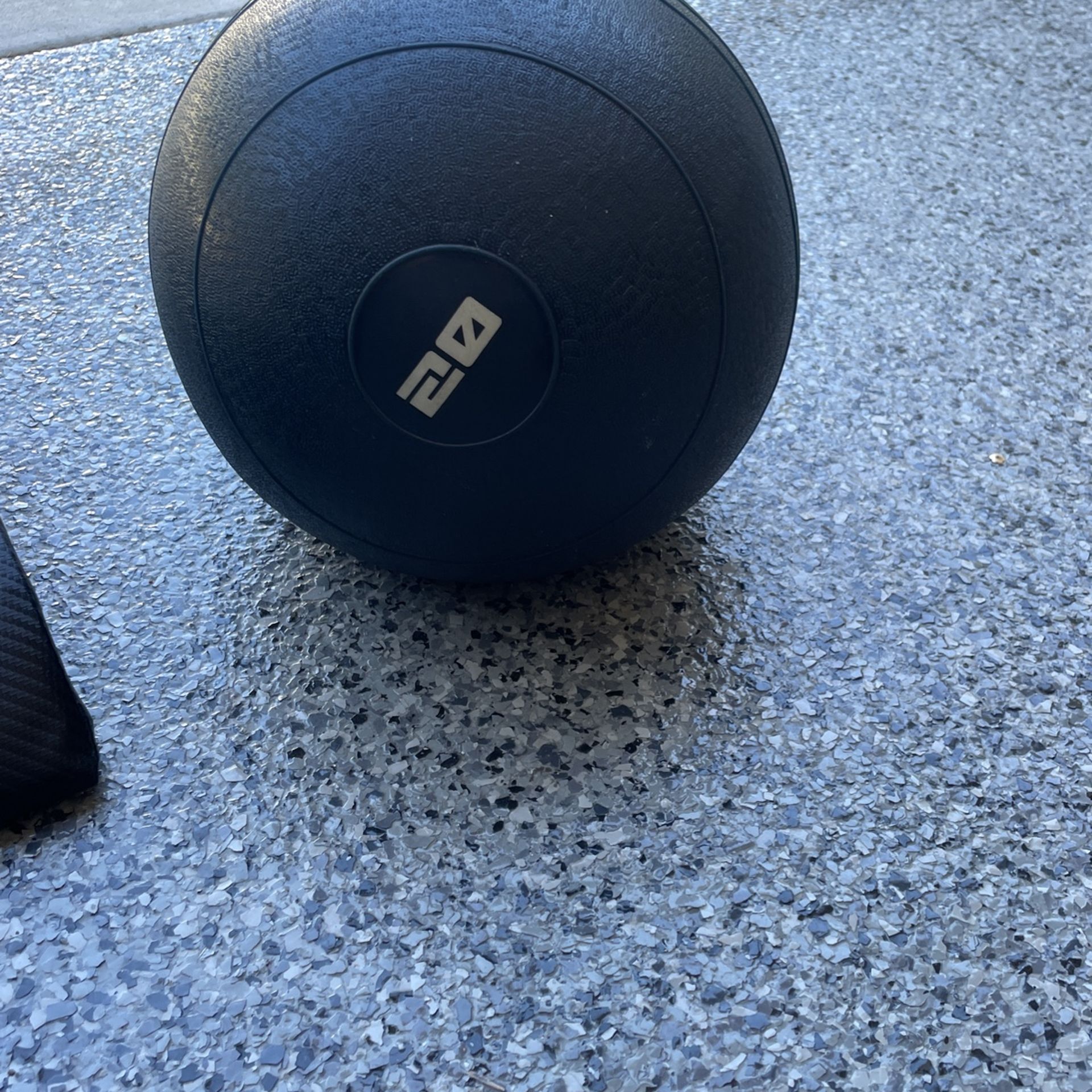 Slam Ball 20 Lb, Ab mat Set $30 Together Or $20 Each
