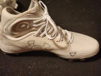 Soccer cleats
