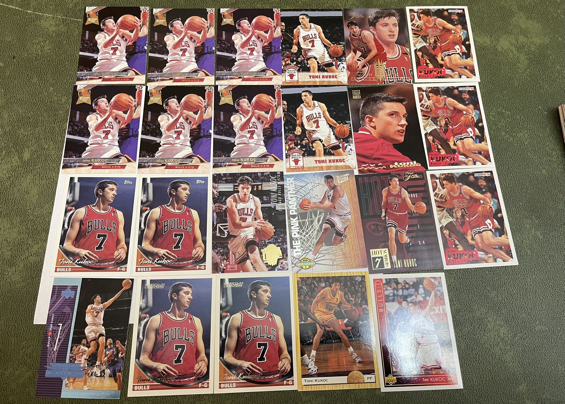 Lot Of 23 Toni Kukoc. Chicago Bulls Cards Including 9 Rookie Cards
