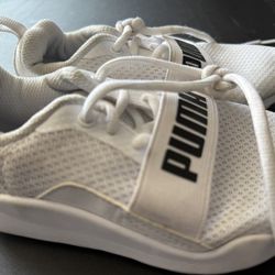 Puma White Sneakers with Breathable Mesh and Sporty Silhouette
