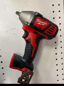 Milwaukee new 3/8" Impact Wrench m18