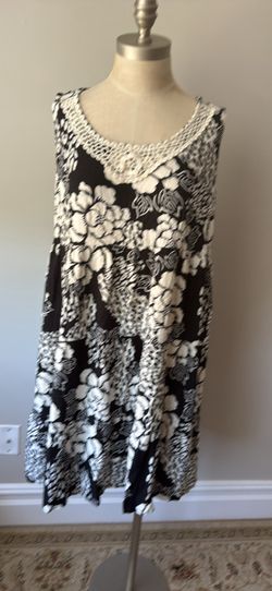 Summer sleeveless dress size large
