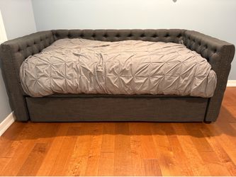 Daybed with Trundle