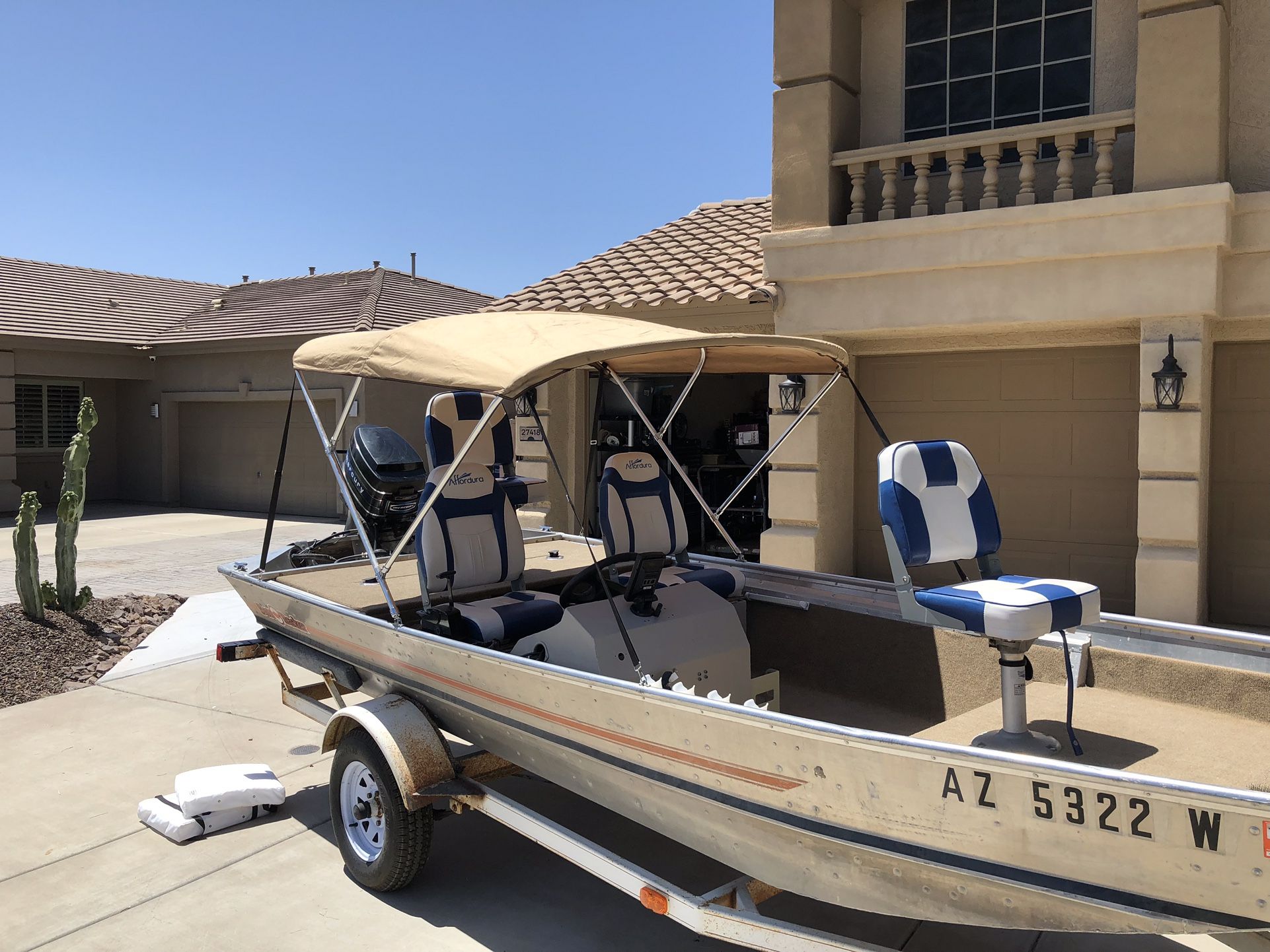 Bass Tracker 16 Ft With 40 Hp Mercury