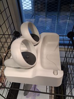 Meta Quest 2 VR  Controllers and Charging Dock