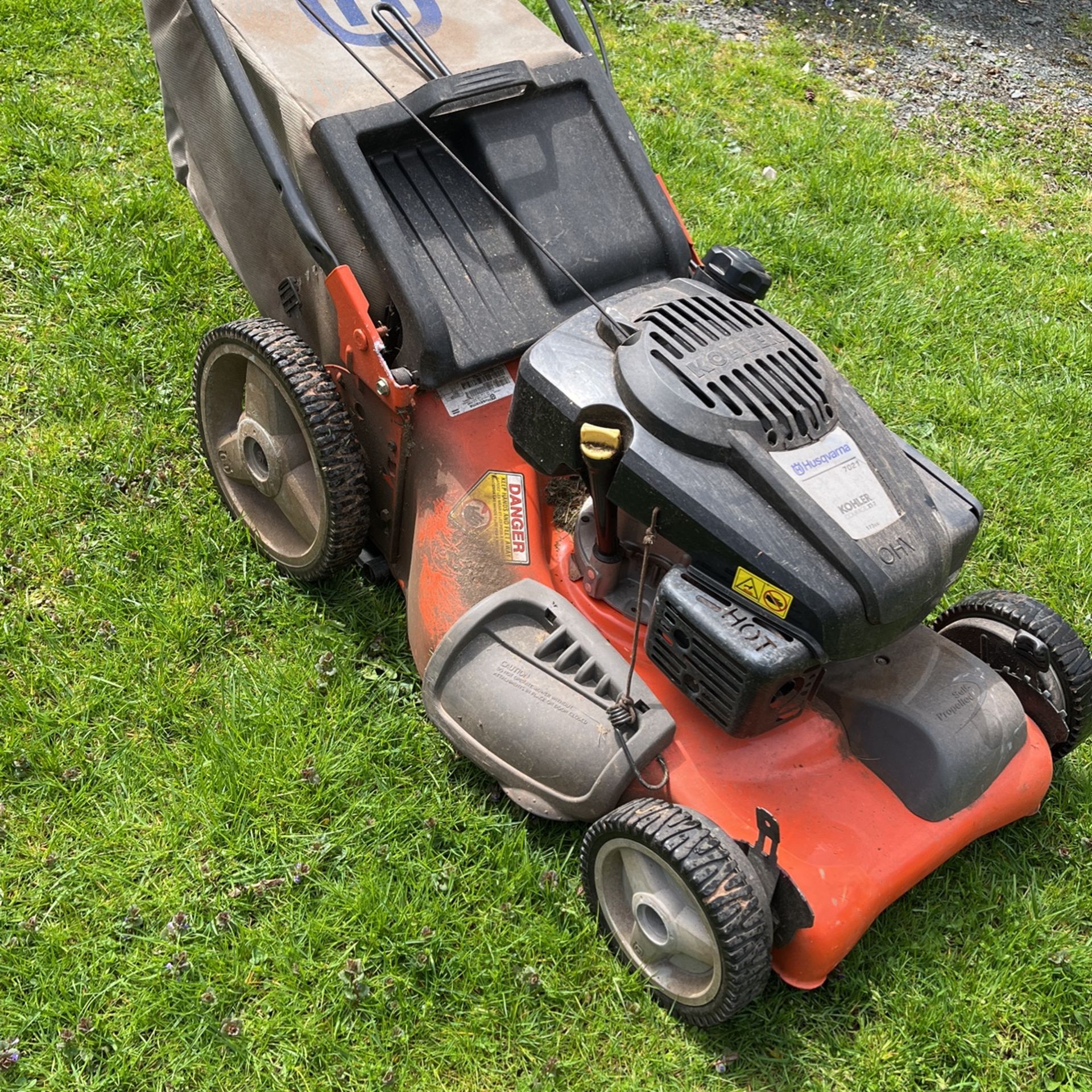 Husqvarna Lawn Mower Self Propeller With Bag