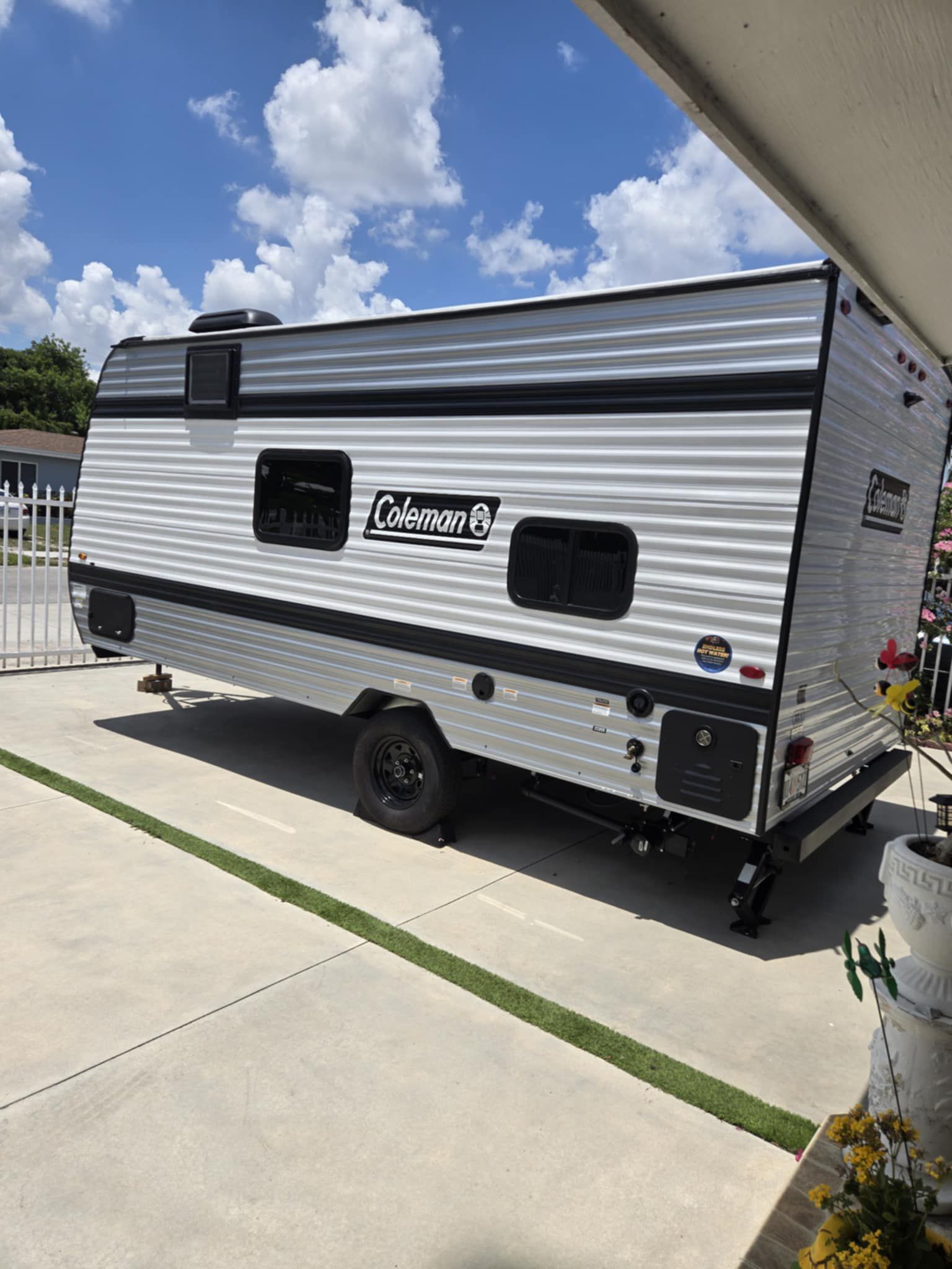 2025 Coleman 17b