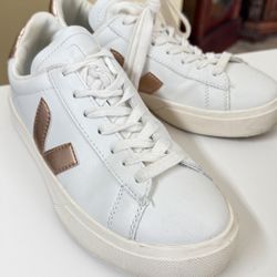 Veja Campo Women’s White Leather Low Top Casual Sneakers Shoes Size 7