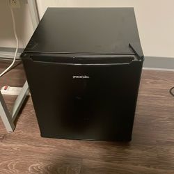 Mini Fridge And Deep Freezer 