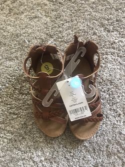 Little Girls Sandals  NEW