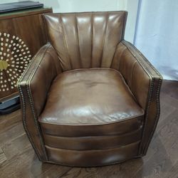 Swivel leather Armchair 