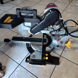 Compound Miter Saw
