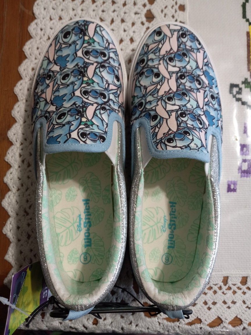 Size 6 Stitch Shoes